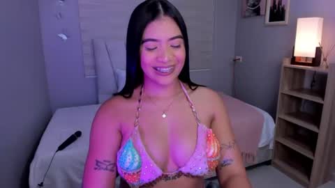 Noemy online show from July 31, 1:45 pm