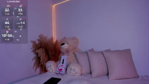 Noah online show from October 18, 6:42 pm