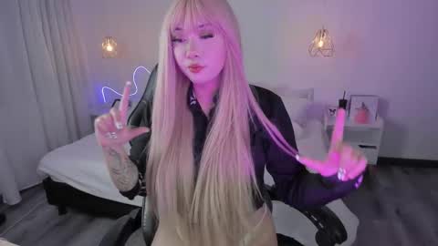 Noah  online show from February 3, 6:00 am