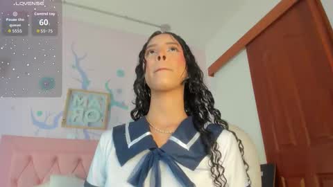 Snapshot of noahperezz chatting on October 17, 2:04 am noahperezz online show from October 17, 2:04 am
