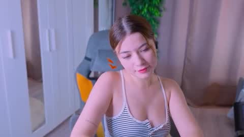 Snapshot of nocturn_meon chatting on October 3, 12:43 pm Ashley online show from October 3, 12:43 pm