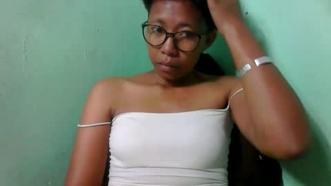 Snapshot of noella711128 chatting on October 2, 7:02 am noella711128 online show from October 2, 7:02 am