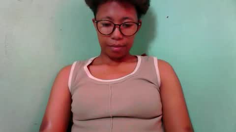 Snapshot of noella711128 chatting on October 10, 11:26 am noella711128 online show from October 10, 11:26 am