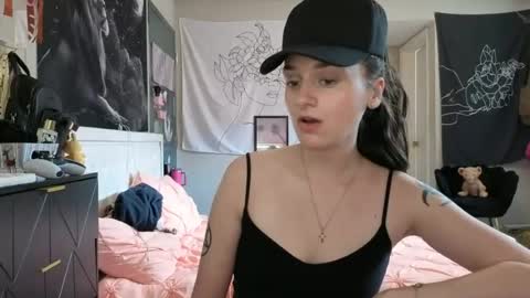Noelle online show from July 9, 7:38 pm