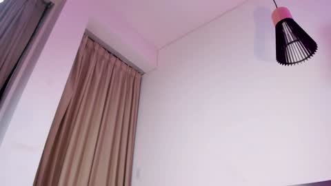 Snapshot of nora_dasilva chatting on January 19, 12:17 am Nora Da Silva online show from January 19, 12:17 am