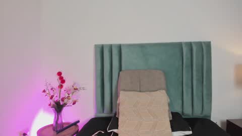 Snapshot of nora_dasilva chatting on January 14, 11:37 pm Nora Da Silva online show from January 14, 11:37 pm
