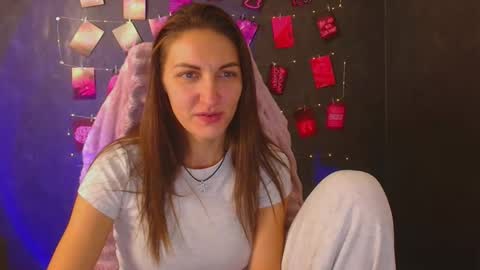 Snapshot of nora_n chatting on October 19, 9:50 pm Nora online show from October 19, 9:50 pm