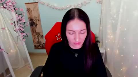 Nora online show from April 9, 10:48 pm