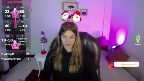 Snapshot of nora_vennucci chatting on December 17, 8:21 pm Nora online show from December 17, 8:21 pm
