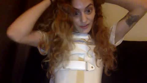 norablues online show from October 12, 6:21 pm