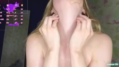 Elina online show from July 9, 5:15 pm