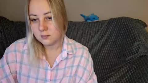Snapshot of not_nakedcat chatting on September 26, 8:45 am hi glad to chat online show from September 26, 8:45 am
