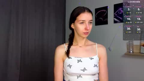 Snapshot of not_yourtoy chatting on September 29, 2:11 pm Hello My name is Helene NTMU Finger up if u like what u see online show from September 29, 2:11 pm
