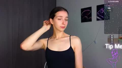 Snapshot of not_yourtoy chatting on September 19, 2:16 pm Hello My name is Helene NTMU Finger up if u like what u see online show from September 19, 2:16 pm