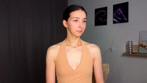Snapshot of not_yourtoy chatting on September 15, 2:36 pm Hello My name is Helene NTMU Finger up if u like what u see online show from September 15, 2:36 pm
