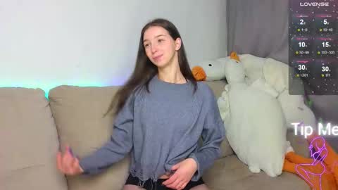 Snapshot of not_yourtoy chatting on October 15, 2:19 pm Hello My name is Helene NTMU Finger up if u like what u see online show from October 15, 2:19 pm