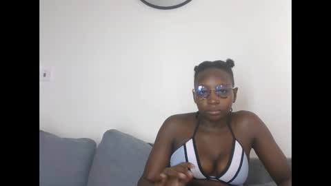 Snapshot of notorioussaint chatting on October 5, 1:05 pm notorioussaint online show from October 5, 1:05 pm