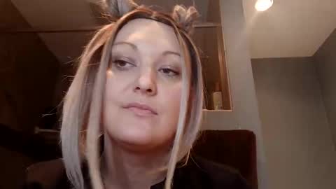 notouchmami online show from October 29, 3:55 am