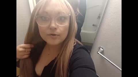 notouchmami online show from October 18, 9:56 am