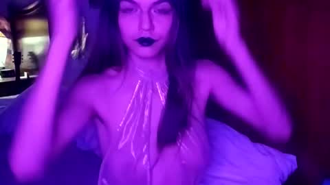 novalovelle online show from February 9, 4:59 am