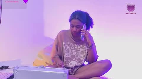 Snapshot of nude2557940 chatting on September 18, 6:23 am Channel Cox online show from September 18, 6:23 am