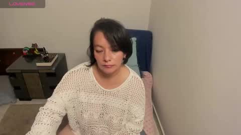 nuit_rose online show from October 4, 2:50 am