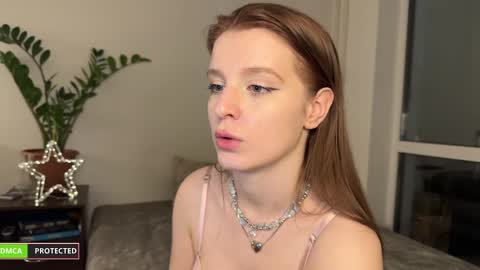 Snapshot of nura_foxx chatting on January 4, 12:16 am nura_foxx online show from January 4, 12:16 am