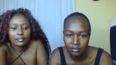 Snapshot of nutgal_ chatting on October 8, 10:52 am nutgal online show from October 8, 10:52 am