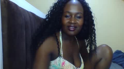 Snapshot of nutgal_ chatting on October 10, 6:13 pm nutgal online show from October 10, 6:13 pm