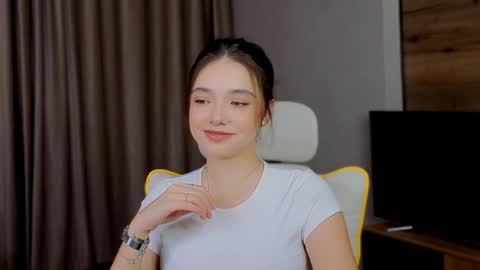 Rachel online show from May 24, 7:46 pm