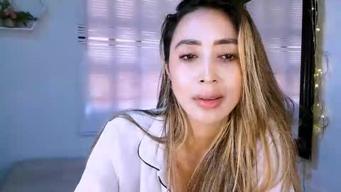 Snapshot of nycole_1988 chatting on September 12, 6:48 pm Nycole online show from September 12, 6:48 pm