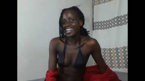 nylamoon1 online show from June 11, 2:53 am