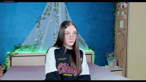 Snapshot of nymphalean chatting on January 27, 7:03 pm Kat online show from January 27, 7:03 pm