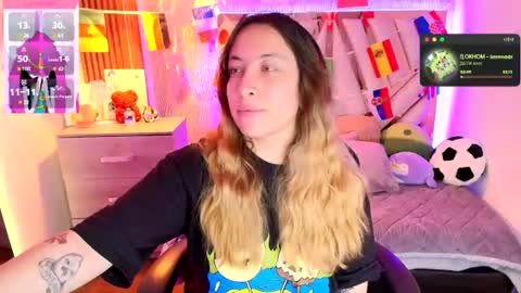 Alex   .    online show from June 23, 3:26 am