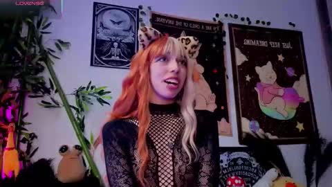   online show from February 21, 8:09 pm