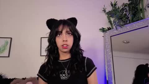 Snapshot of nyx_nayla chatting on October 7, 6:40 am online show from October 7, 6:40 am