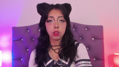Snapshot of nyx_nayla chatting on January 25, 10:19 am online show from January 25, 10:19 am