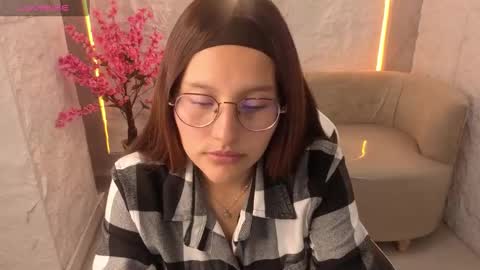 Snapshot of nyx_tamy_tx chatting on October 11, 12:52 pm Online 800 to 1400 online show from October 11, 12:52 pm