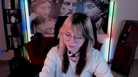 Nyx online show from May 26, 4:45 am