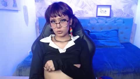 Snapshot of nyxie_ chatting on September 8, 7:46 pm nyxie online show from September 8, 7:46 pm