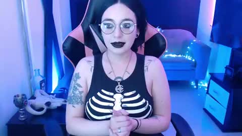 Nyx online show from June 17, 1:45 pm