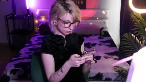 Moonlight online show from April 29, 9:34 am