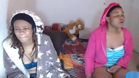 obsessedmimi online show from April 14, 9:53 am