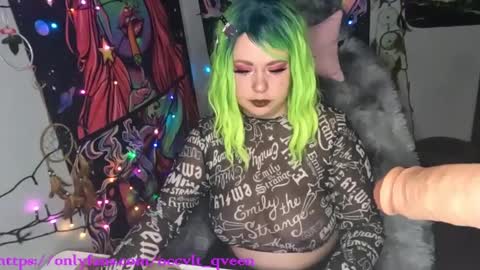 Snapshot of occvlt_qveen chatting on February 4, 12:19 am occvlt qveen online show from February 4, 12:19 am