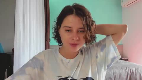 Evie online show from January 5, 6:56 am