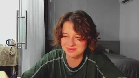 Evie online show from March 2, 2:47 pm