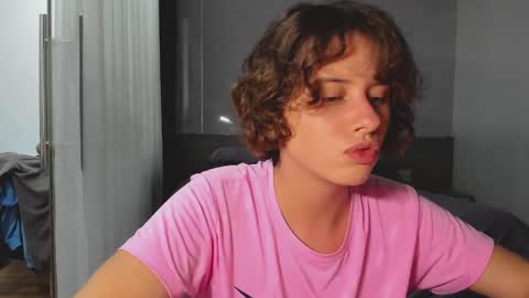 Evie online show from February 21, 12:17 pm