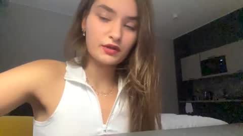 Noelle online show from October 18, 2:53 pm