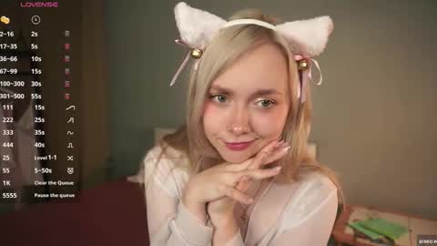 Snapshot of odelynbrower chatting on September 19, 7:02 pm Alice online show from September 19, 7:02 pm