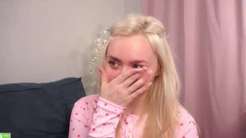 Alice online show from November 17, 9:26 pm